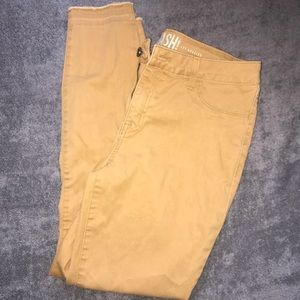 NWOT yellow skinny jeans size 9 REWASH brand